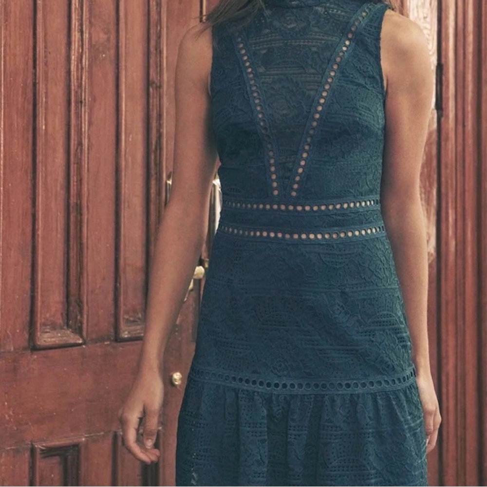 SAYLOR Emerald Green Lace Mini Dress - Picture 3 of 9